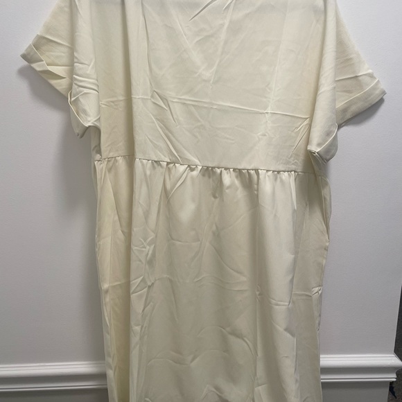 Short Sleeve Dress Apricot Color - Picture 2 of 3